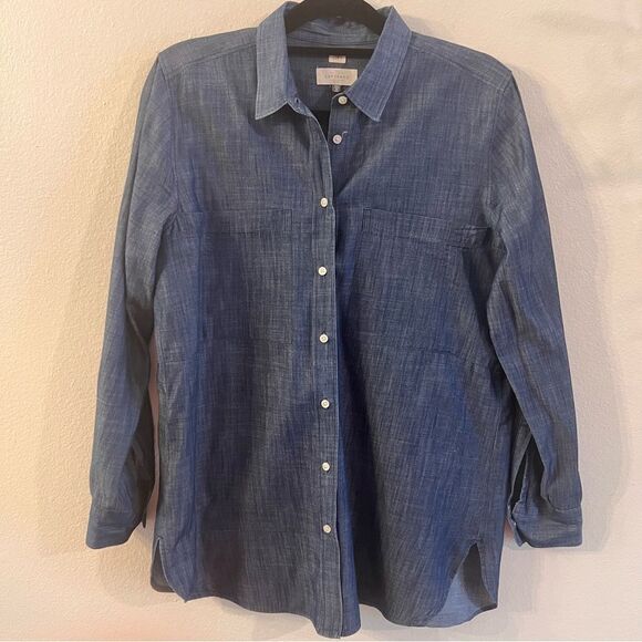 Ann Taylor Loft Shirt Blouse Chambray Blue Size Medium Button Front - Picture 1 of 8